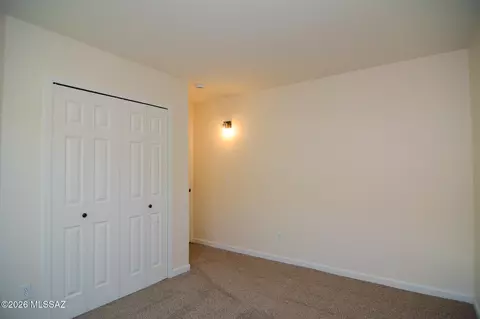Bedroom - 10168 E Rincon Shadows Dr, Tucson, AZ 85748 photo 2 of 5