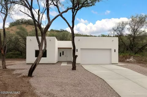 1261 Pendleton Dr, Rio Rico, AZ 85648