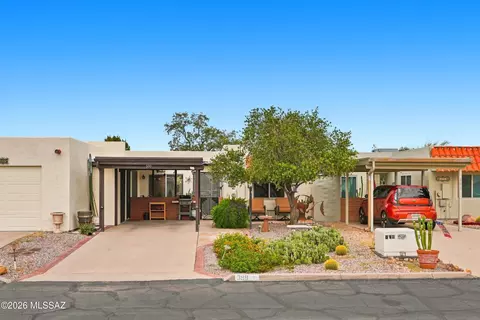 399 N Calle Del Chancero, Green Valley, AZ 85614