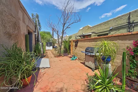 Exterior - 2931 Edison St, Tucson, AZ 85716 photo 16 of 21