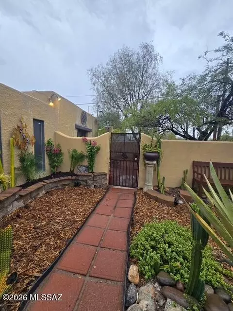 Exterior - 2931 Edison St, Tucson, AZ 85716 photo 2 of 21
