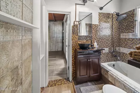 Bath - 2931 Edison St, Tucson, AZ 85716 photo 4 of 4