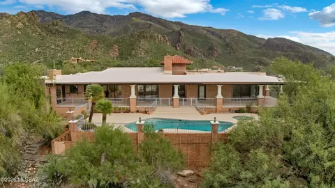 6860 N Terra Vis, Tucson, AZ 85750