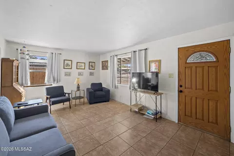 Living - 1141 E Smoot, Tucson, AZ 85719 photo 1 of 4