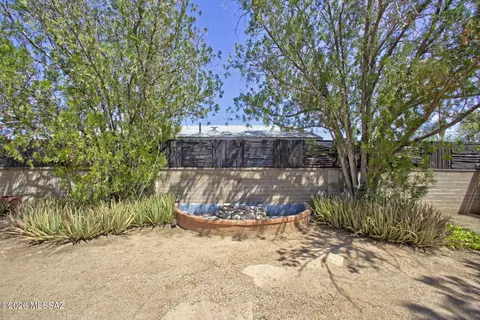 Exterior - 1141 E Smoot, Tucson, AZ 85719 photo 12 of 15