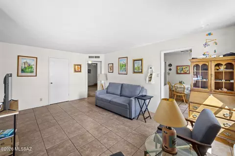 Living - 1141 E Smoot, Tucson, AZ 85719 photo 3 of 4