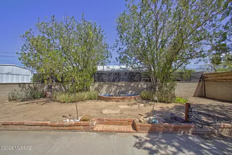 Exterior - 1141 E Smoot, Tucson, AZ 85719 photo 11 of 15