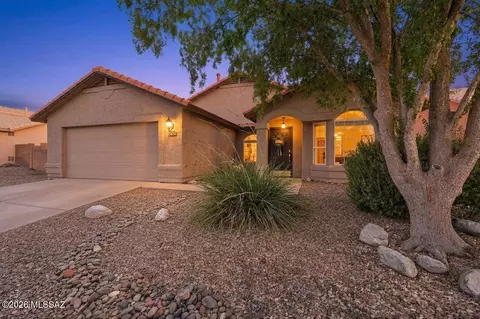 9628 E Paseo Juan Tabo, Tucson, AZ 85747