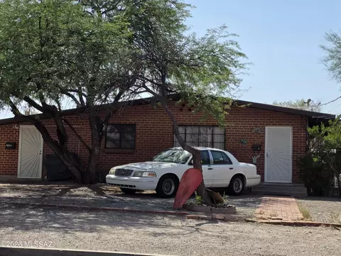 1521 N Winstel Blvd, Tucson, AZ 85716