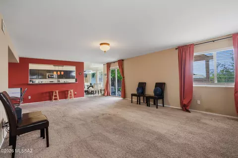 Living - 10248 E Buffaloberry Loop, Tucson, AZ 85748 photo 5 of 7