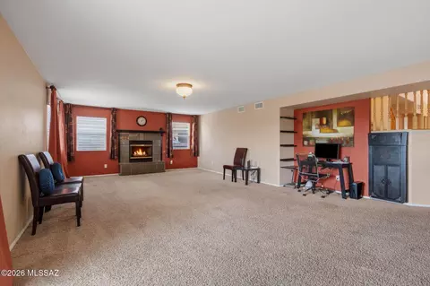 Living - 10248 E Buffaloberry Loop, Tucson, AZ 85748 photo 4 of 7