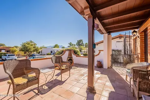 372 S Paseo Pena #A, Green Valley, AZ 85614
