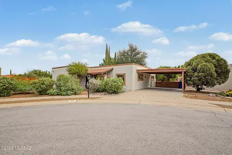810 N Placita La Canoa, Green Valley, AZ 85614