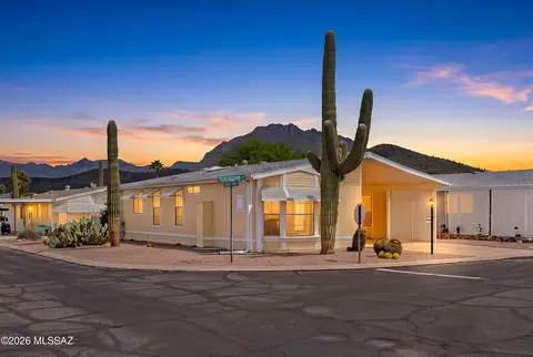 7790 W Touchstone St, Tucson, AZ 85735