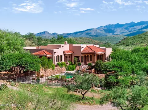 1052 Morning Star Dr, Tubac, AZ 85646