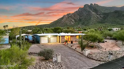 625 E Rimrock Pl, Oro Valley, AZ 85704