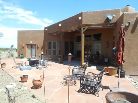 Exterior - 1077 S Central Rd, Pearce, AZ 85625 photo 8 of 14