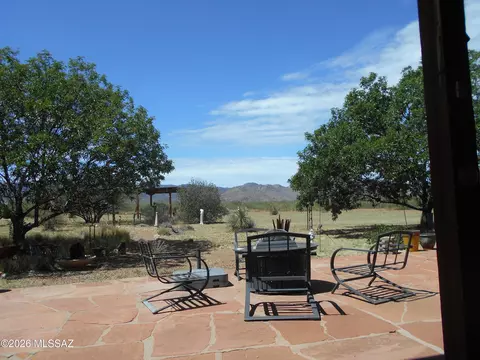 Exterior - 1077 S Central Rd, Pearce, AZ 85625 photo 12 of 14
