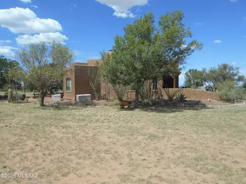 Exterior - 1077 S Central Rd, Pearce, AZ 85625 photo 5 of 14