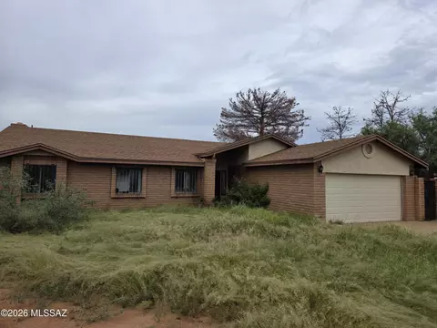 1544 N San Francisco Cir, Sierra Vista, AZ 85635