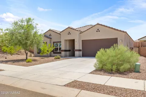 Exterior - 942 S Grantham Ave, Vail, AZ 85641 photo 2 of 7