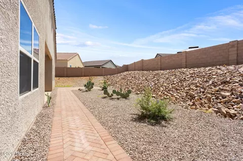 Exterior - 942 S Grantham Ave, Vail, AZ 85641 photo 5 of 7