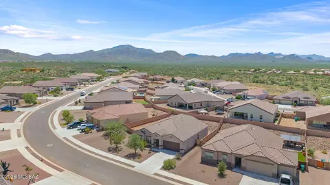 View/Area - 942 S Grantham Ave, Vail, AZ 85641 photo 2 of 8
