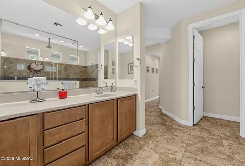 Bath - 13797 E Poelstra St, Vail, AZ 85641 photo 1 of 3