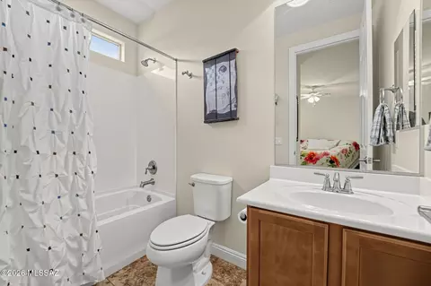 Bath - 13797 E Poelstra St, Vail, AZ 85641 photo 3 of 3