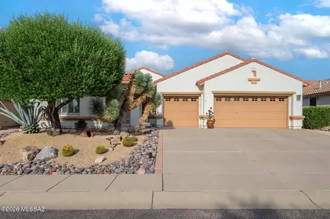 660 N Alexis Loop, Green Valley, AZ 85614