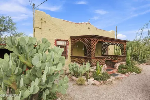 1804 S Santa Cruz Ln, Tucson, AZ 85713