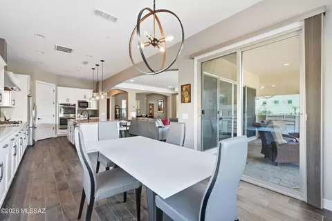 Dining - 9915 E Goldsmith Pl, Tucson, AZ 85749 photo 4 of 4