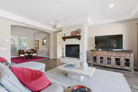 Living - 9915 E Goldsmith Pl, Tucson, AZ 85749 photo 4 of 6