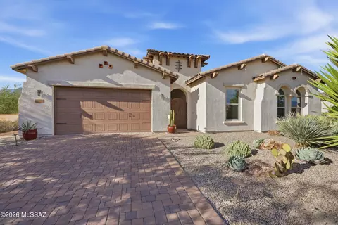 Exterior - 9915 E Goldsmith Pl, Tucson, AZ 85749 photo 3 of 5