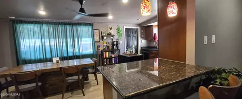 Dining - 7342 E 28th Pl, Tucson, AZ 85710 photo 2 of 5