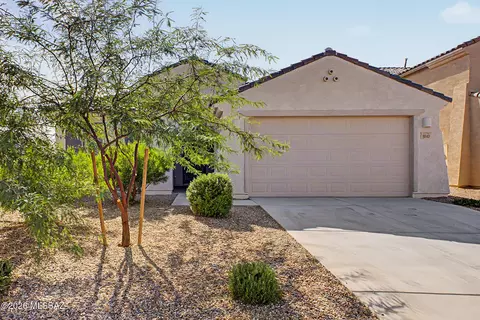 8040 S Expedition Dr, Tucson, AZ 85747