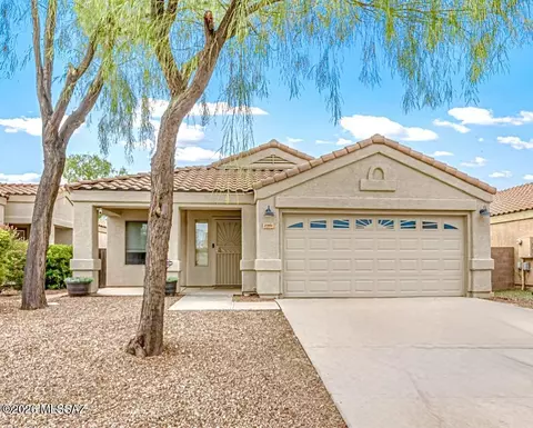 2351 W Golden Hills Rd, Tucson, AZ 85745