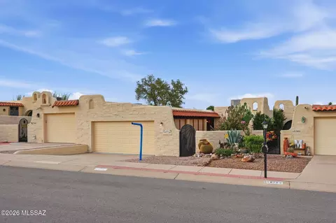 678 W Placita Nueva, Green Valley, AZ 85614