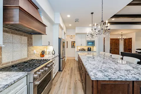 Kitchen - 15320 E Tumbling L Ranch Pl, Vail, AZ 85641 photo 3 of 5