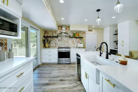 11968 E Makohoh Trl, Tucson, AZ 85749
