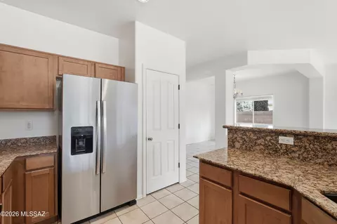 Kitchen - 2090 W Cave Cotton Loop, Benson, AZ 85602 photo 2 of 4