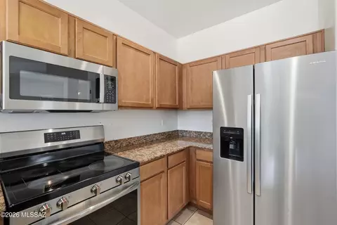Kitchen - 2090 W Cave Cotton Loop, Benson, AZ 85602 photo 4 of 4