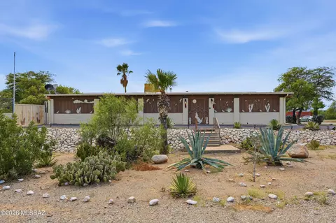 9701 W Calle Anasazi, Tucson, AZ 85735