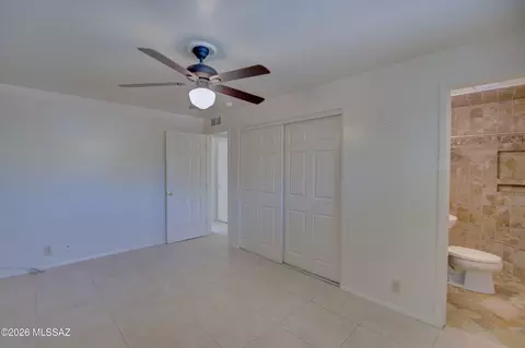 Bedroom - 7253 Eli Dr, Tucson, AZ 85710 photo 6 of 7