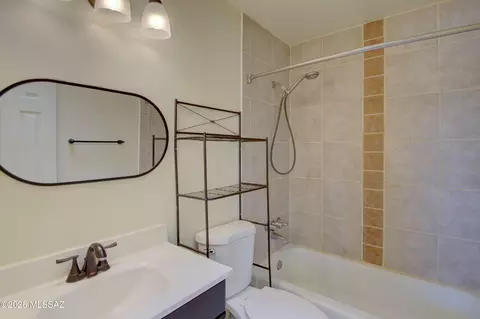 Bath - 7253 Eli Dr, Tucson, AZ 85710 photo 1 of 2