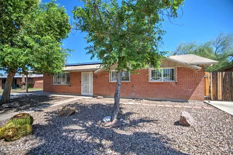 Exterior - 7253 Eli Dr, Tucson, AZ 85710 photo 10 of 10