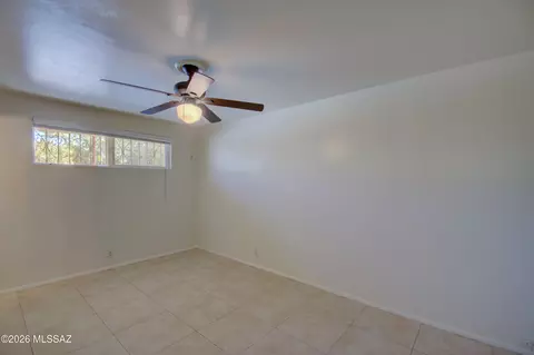 Bedroom - 7253 Eli Dr, Tucson, AZ 85710 photo 7 of 7