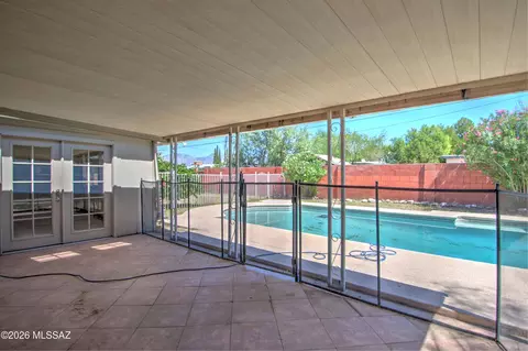 Exterior - 7253 Eli Dr, Tucson, AZ 85710 photo 3 of 10