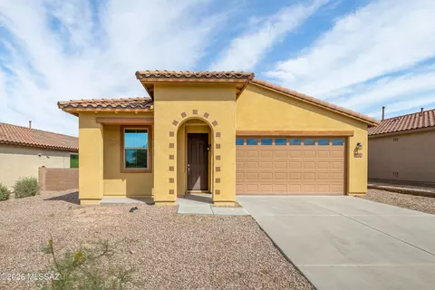 12047 N Golden Mirror Dr, Marana, AZ 85658