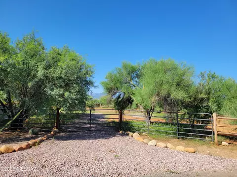 1800 Go Ct #19, Rio Rico, AZ 85648